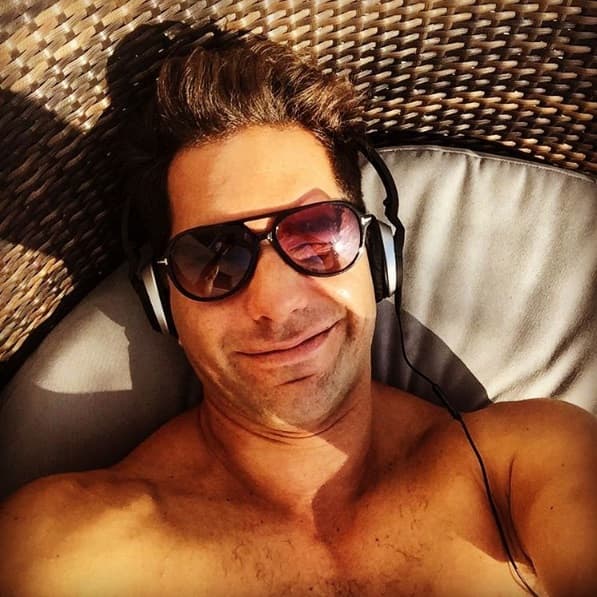 El apuesto actor keniano de origen alemán y chileno tiene una gran noticia para sus fanáticas. Muy pronto sabrás de qué se trata.