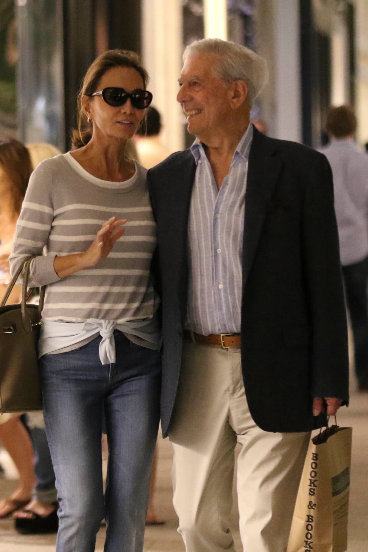 A unos meses de que su relación se confirmara, la pareja lució muy feliz.