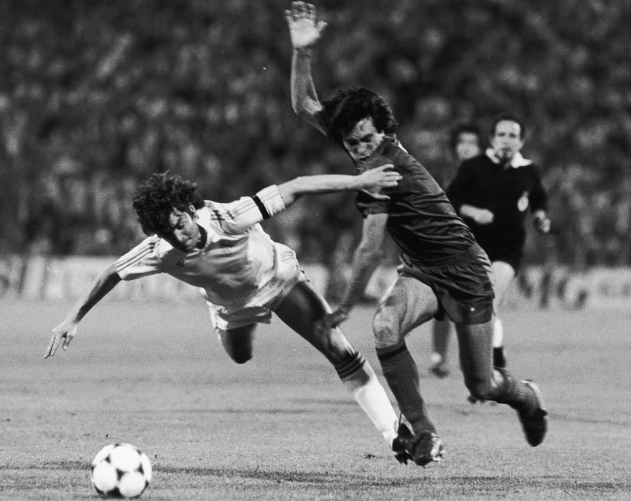 José Antonio Camacho ganó 9 ligas de España, cinco Copas del Rey y dos Copas UEFA como jugador de Real Madrid entre 1973 y 1989.