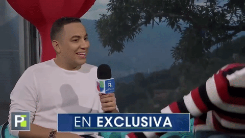 Fue una entrevista realizada en el programa Primer Impacto, el periodista Tony Dandrades, le preguntó al cantante colombiano si esperaba tanta controversia al grabar el tema 'Cuatro babys', a lo que Maluma respondió: "Es que yo creo que vinimos a hacer una entrevista sobre lo de Pipe, ¿no?".