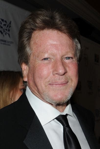 RYAN O'NEAL- El actor que estelariza el reality show "Ryan & Tatum: The O'Neals" comentó a AOL Jobs "mi primer trabajo fue como salvavidas en un club en el condado de Cheviot Hills".