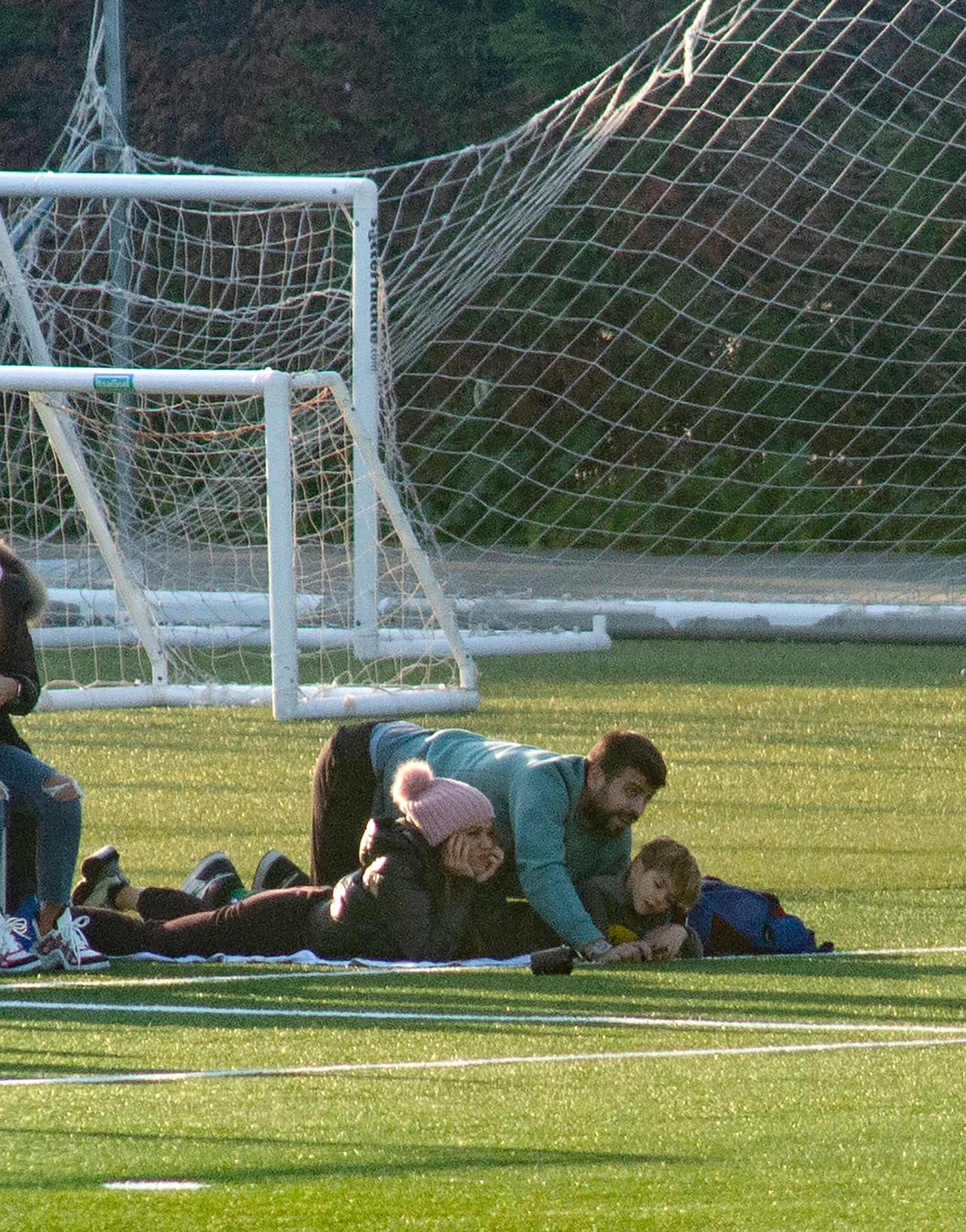 Shakira lucía confundida.