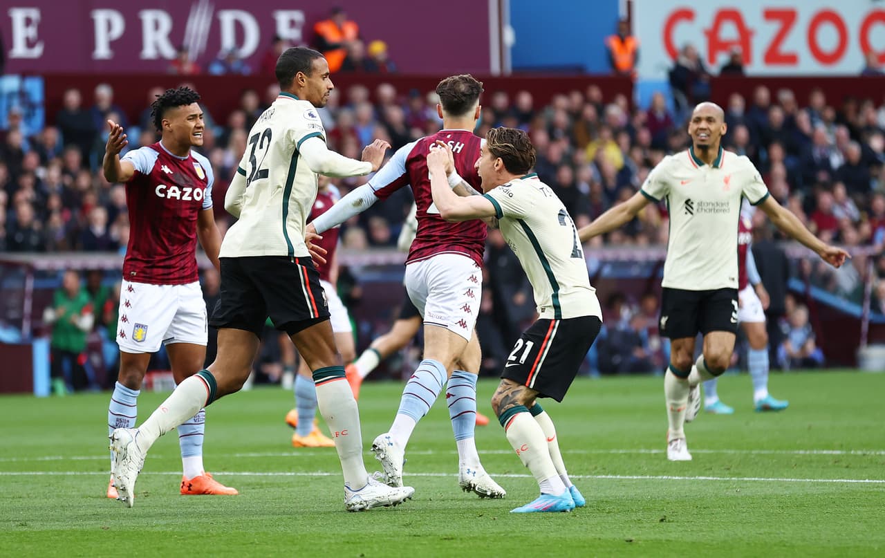 En un partido que comenzó perdiendo y en el que tuvo que hacer un mayor sacrificio, el Liverpool de Klopp sacó un muy importante triunfo en su visita al Aston Villa para sostener la pelea con el Manchester City.