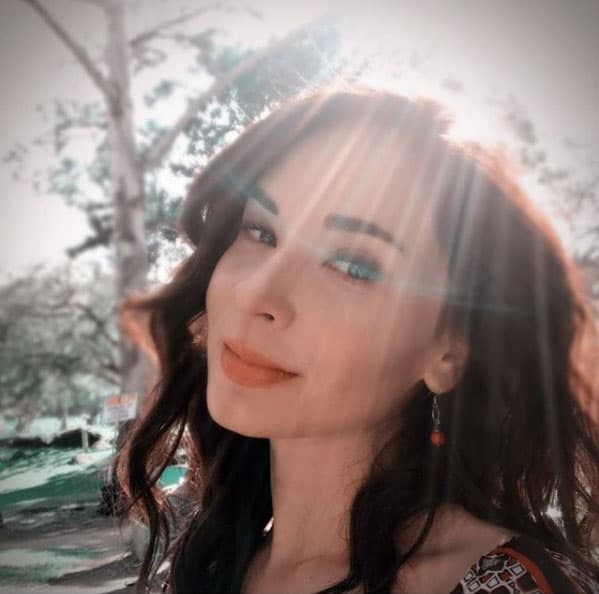 Hace un par de semanas
<b><a href="https://www.univision.com/temas/adriana-louvier">Adriana Louvier</a></b> terminó las grabaciones de la telenovela
<b><a href="https://www.univision.com/novelas/caer-en-tentacion">'Caer en tentación'</a></b>, por eso ahora que tiene tiempo libre decidió irse de vacaciones con su esposo.