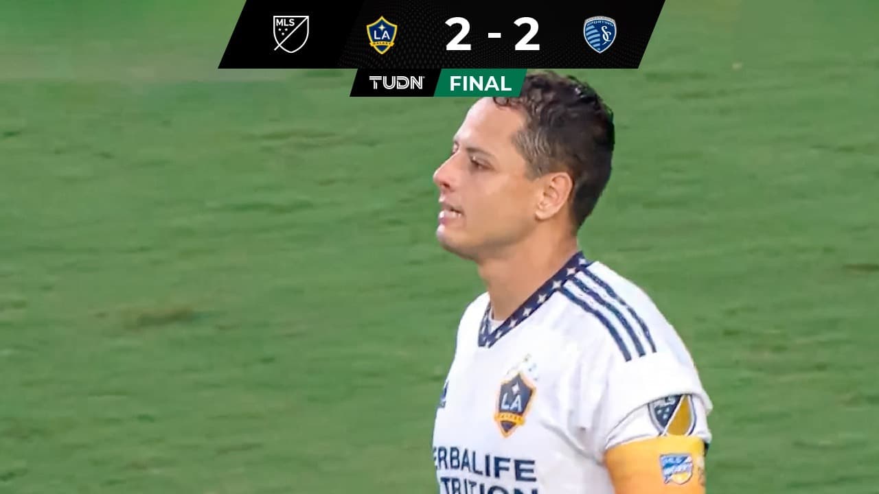 ¿¡Qué hizo!? Chicharito falla penal a lo Panenka y deja ir el triunfo