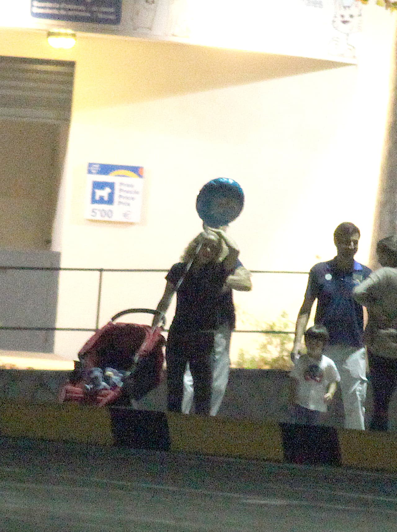 La colombiana, su novio e hijos disfrutaron del parque Port Aventura en España.