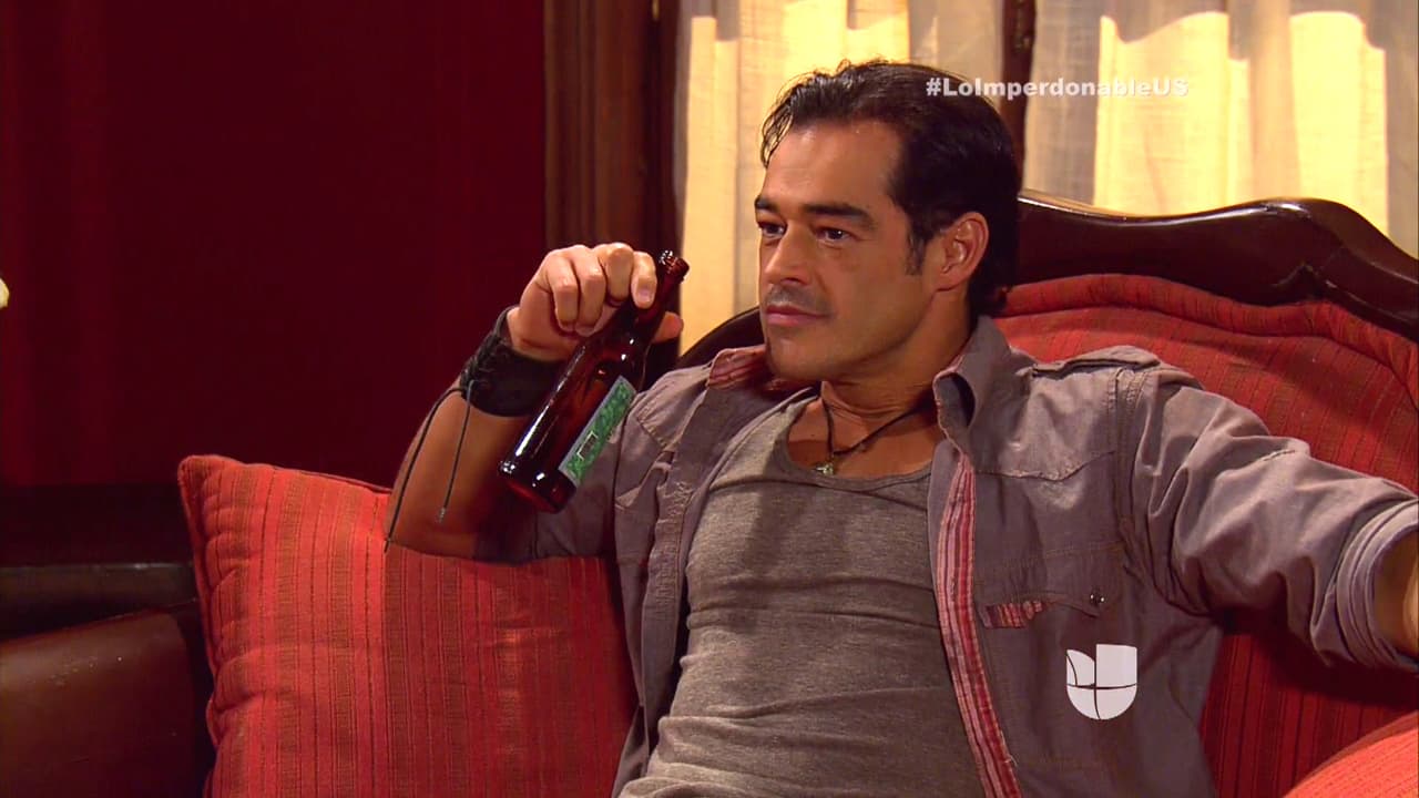 Pero no las dejó platicar, se quedó vigilándolas todo el tiempo.