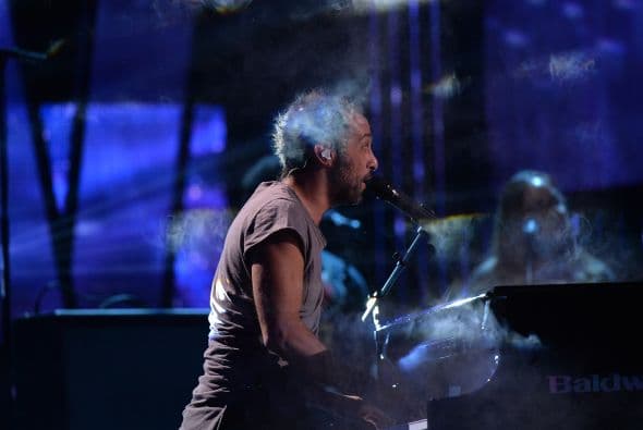 Mario Domm y su piano enamorarán a miles de chicas.