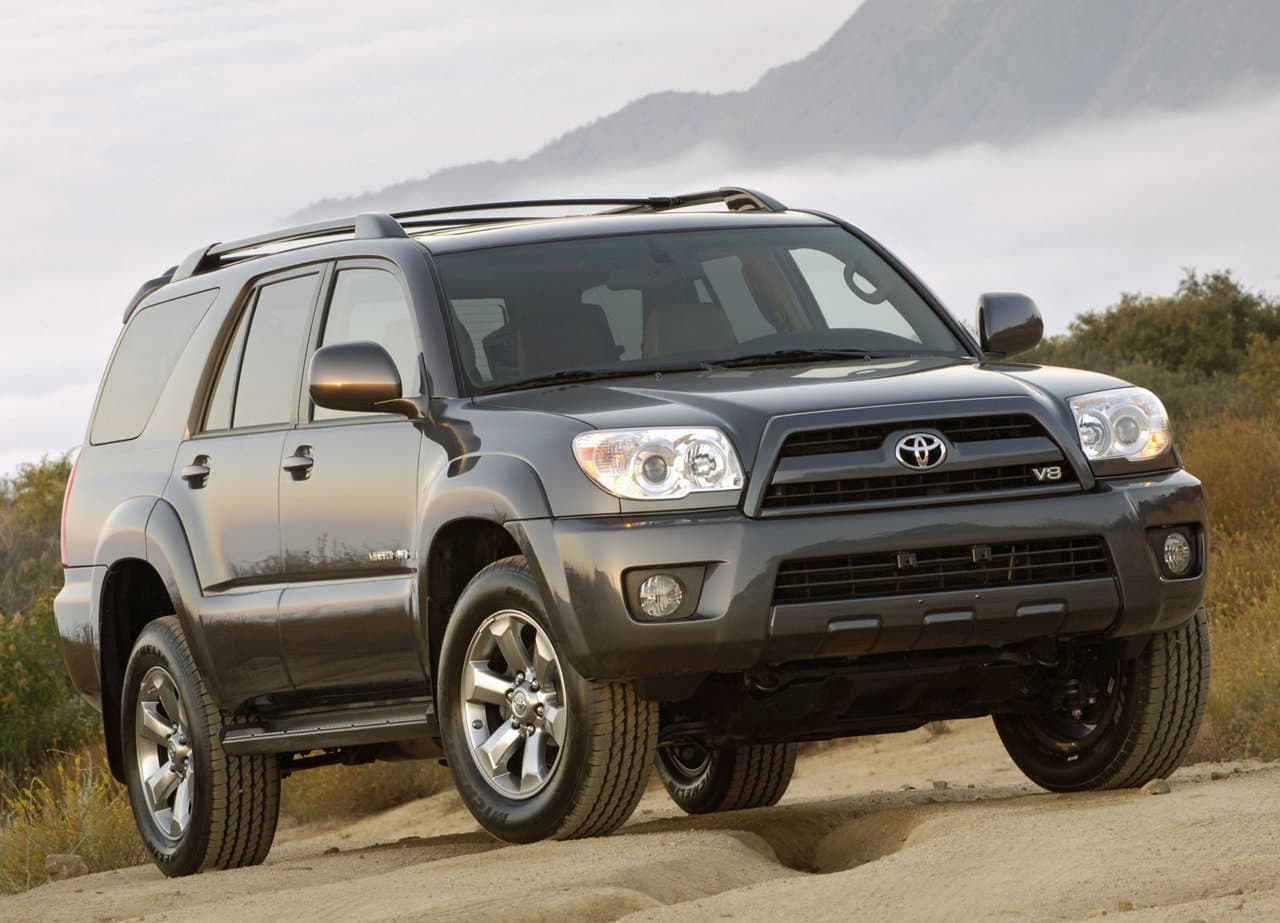 <h3 class="cms-H3-H3"><b>10. Toyota 4Runner</b></h3>
<br>% de dueños que lo conservaron por más de 15 años: 11.8%
<br>En comparación con el promedio: 1.5x
<br>
<br>En imagen: Toyota 4Runner 2009