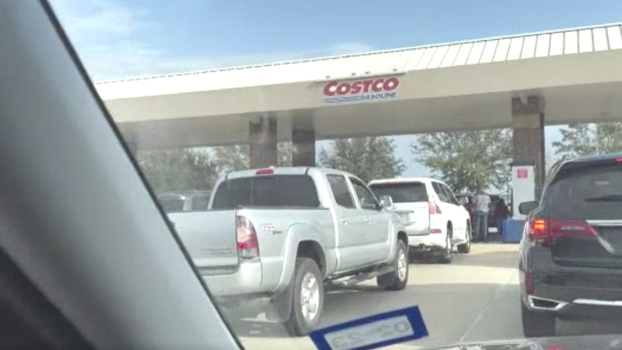 Existe la opción de afiliarte a almacenes al por mayor como Costco o Sam’s Club, aunque eso requiere de un pago anual y esperar por varios minutos en fila.