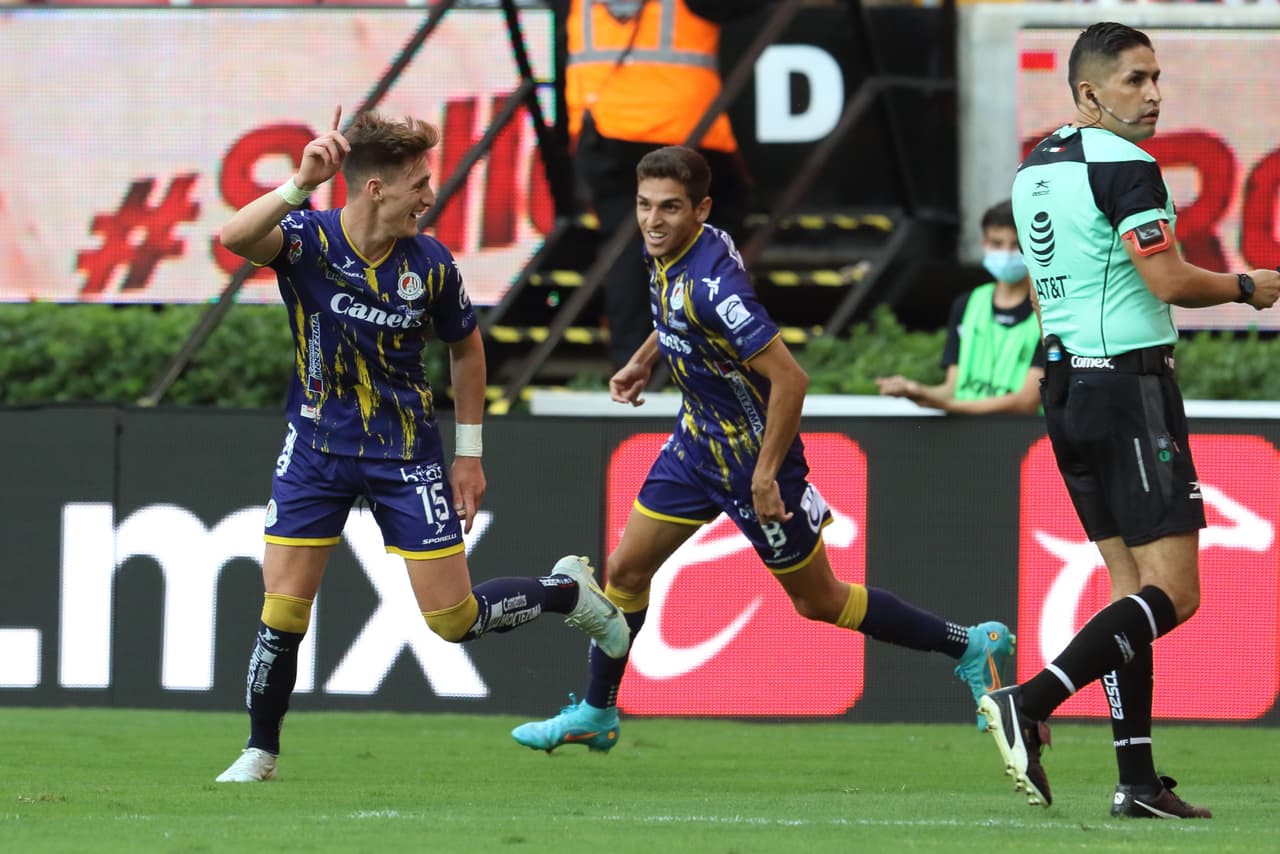 El uruguayo hizo el único tanto del partido.