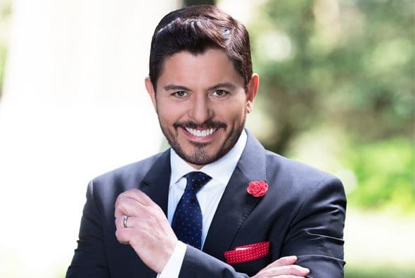 Después de algunos años de ausencia, 
<b><a href="http://www.univision.com/temas/ernesto-laguardia">Ernesto</a></b> regresó a las telenovelas en 'Amores con trampa', donde fue el villano de la historia.