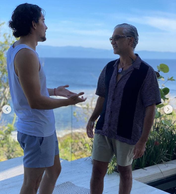 Cinco días después, su hermano Alex Fernández reveló en 
<b><a href="https://www.univision.com/famosos/el-tiempo-no-perdona-la-revelacion-de-alex-fernandez-desde-el-bunker-que-alisto-el-potrillo-para-el-fin-del-mundo" target="_blank">El Break de las 7 </a></b>de Univision Famosos la ubicación de dicho lugar. 
<br>