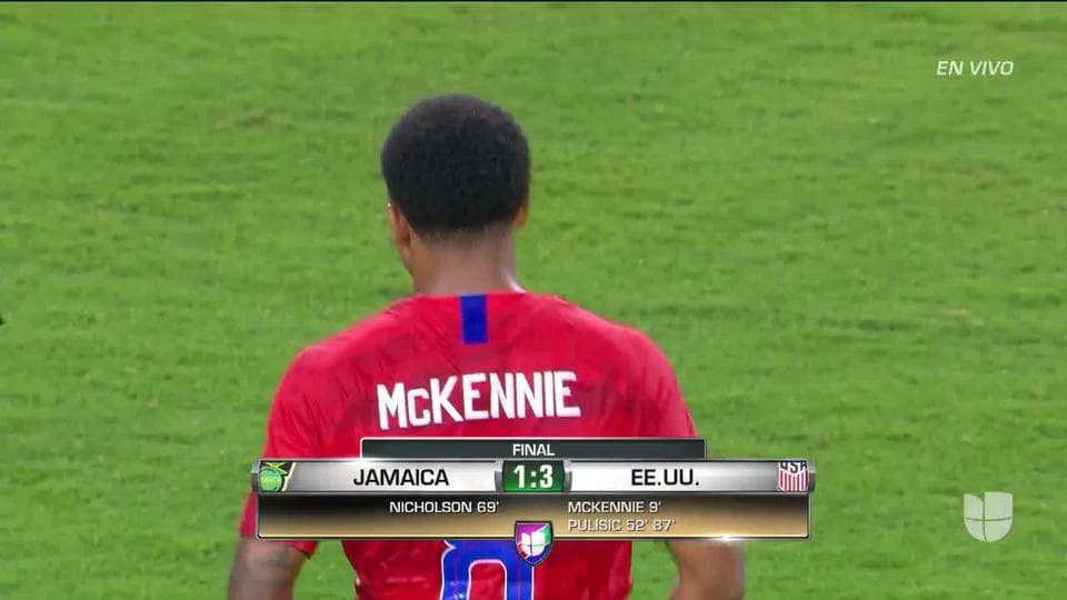 Se acabó el juego. El árbitro dio el silbatazo final.