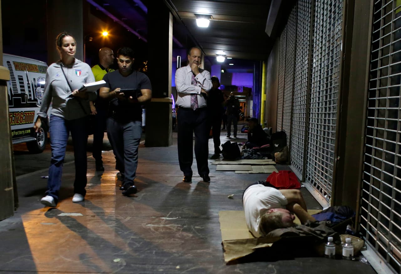 <b>Florida</b>: El porcentaje de personas sin refugio es 43.2%. Es decir 13,393 viven en las calles de unos 31,030 individuos desamparados en el estado.