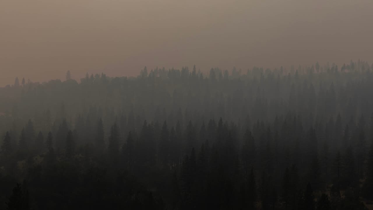 Incluyen a partes de Kern en alerta por mala calidad del aire causada por incendios