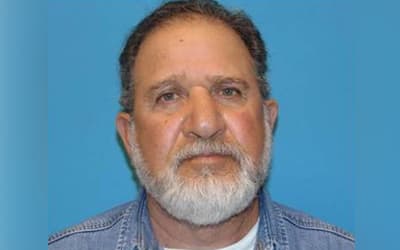 Arrestan a exvoluntario de una iglesia en el norte de Texas con cargos de abuso sexual a menores