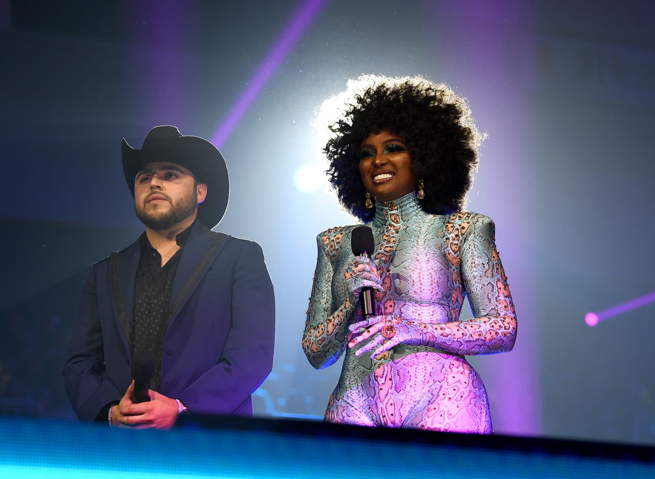 La carrera de Amara comenzó desde que era una pequeña. En 1994 participó en el segmento 'Miss Chiquitita' de Sábado Gigante y antes de Mira Quién Baila All Stars (enero de 2018), participó en el reality show 'Love & Hip Hop: Miami'.