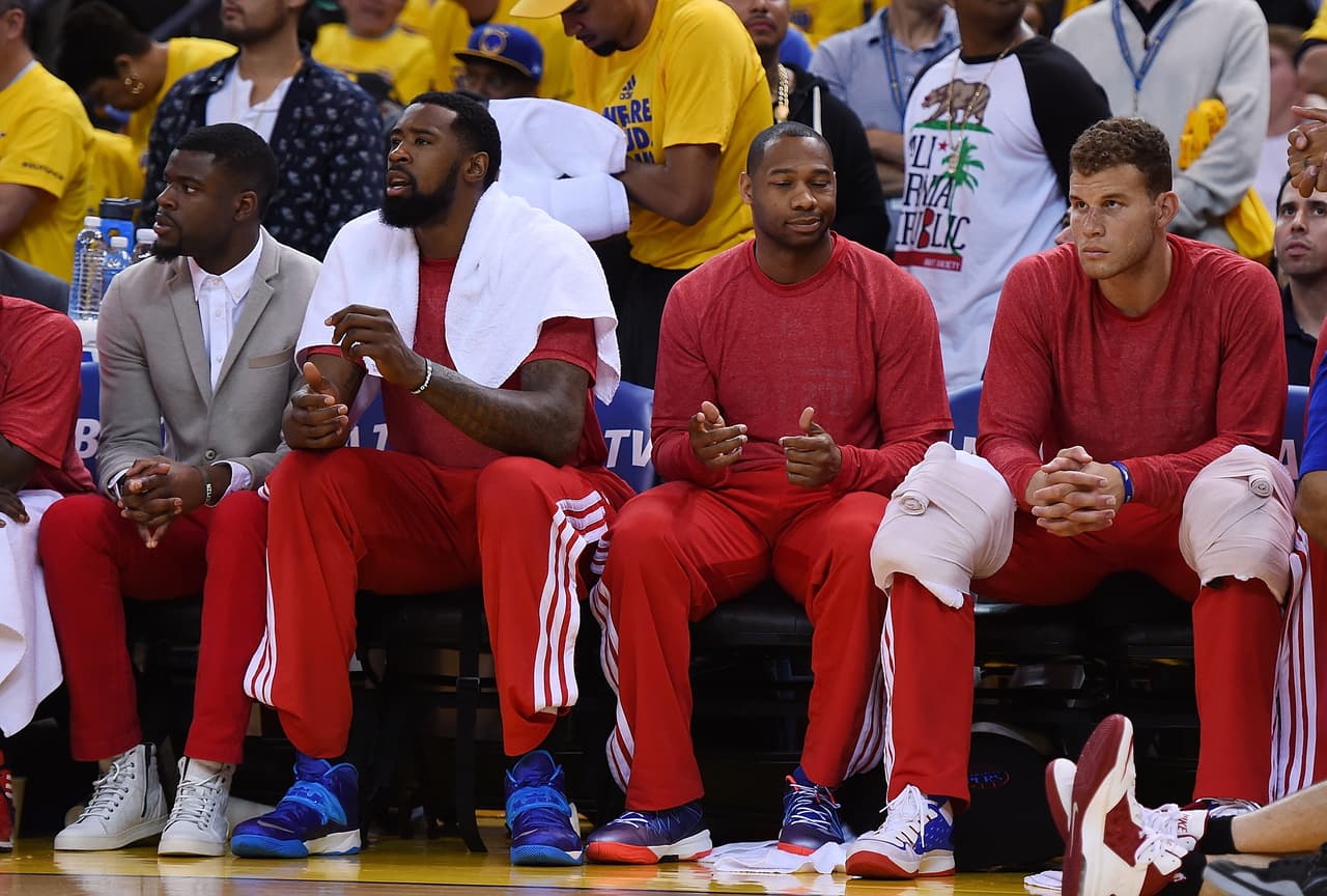 En 2014, los jugadores de Los Angeles Clippers salieron previo a un partido de playoffs con el uniforme de entrenamiento al revés, sin verse el logo del equipo, como protesta a comentarios racistas.