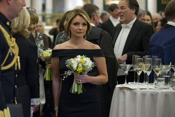 Aunque lucía muy guapa en este vestido negro, las cámaras captaron su peor ángulo, ¿listo para su peor foto?