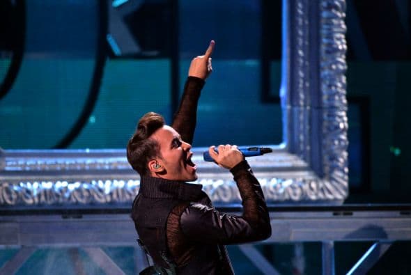 Hizo que la fiesta de Premios Juventud llegara a otro de los puntos climáticos de la noche.