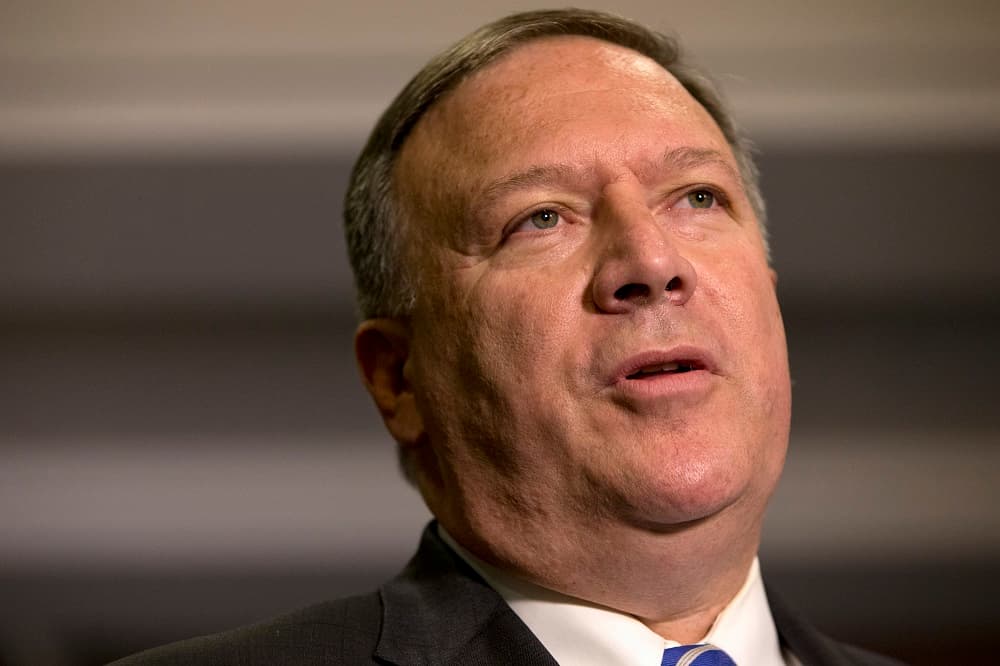 <h2 class="cms-H2-H2">Mike Pompeo - exsecretario de Estado del gobierno de Trump</h2>
<br>
<br>Este exsecretario de Estado, quien pocos días después de las elecciones presidenciales de 2020 y después de declararse la victoria de Biden sugirió que Trump podría permanecer en la Casa Blanca, afirmó el pasado jueves que el Partido Republicano debería dejar atrás el trumpismo. 
<br>
<br>Pompeo dijo en Twitter que “los conservadores somos elegidos cuando cumplimos. No cuando simplemente criticamos en las redes sociales. Así es como podemos ganar”, en clara referencia a su antiguo jefe.
<br>