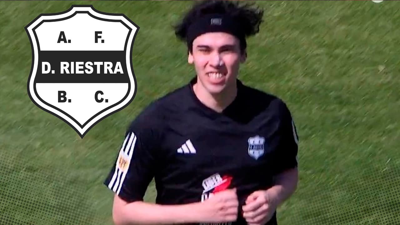 Deportivo Riestra dice que alineó 'streamer' por marketing y se disculpa