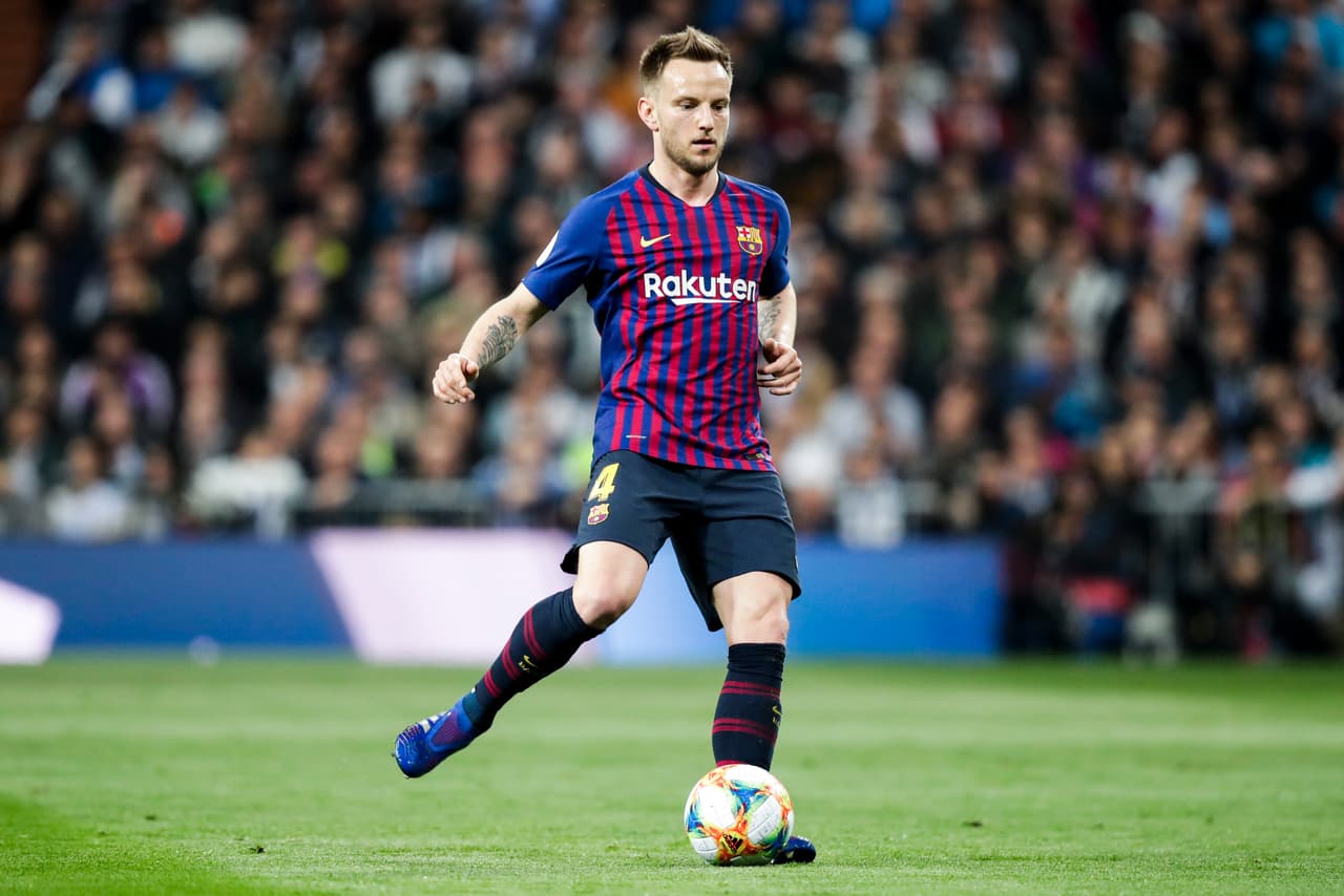 Mediocampista: Ivan Rakitic - Cláusula de 150 millones de euros.