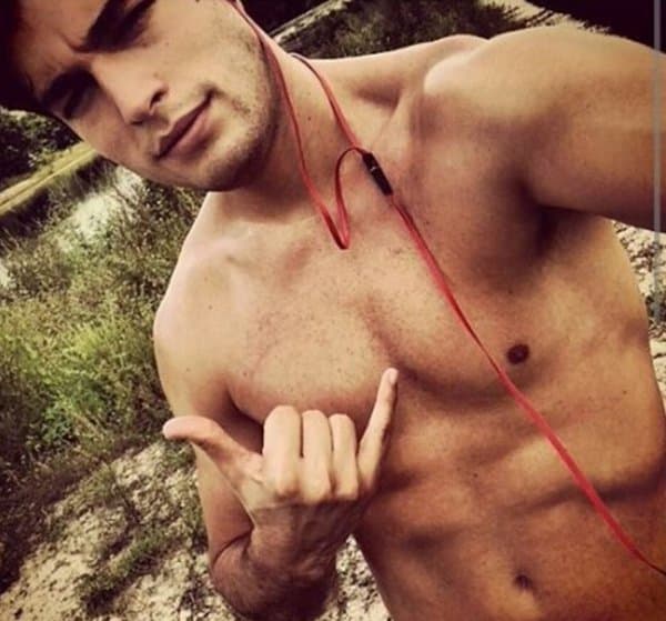 Las "Danilocas" ya pueden respirar tranquilas otra vez, el actor aclaró que no es un hombre casado.