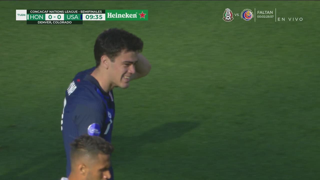 ¡Casi le sale de crack! Gio Reyna se pierde una gran oportunidad