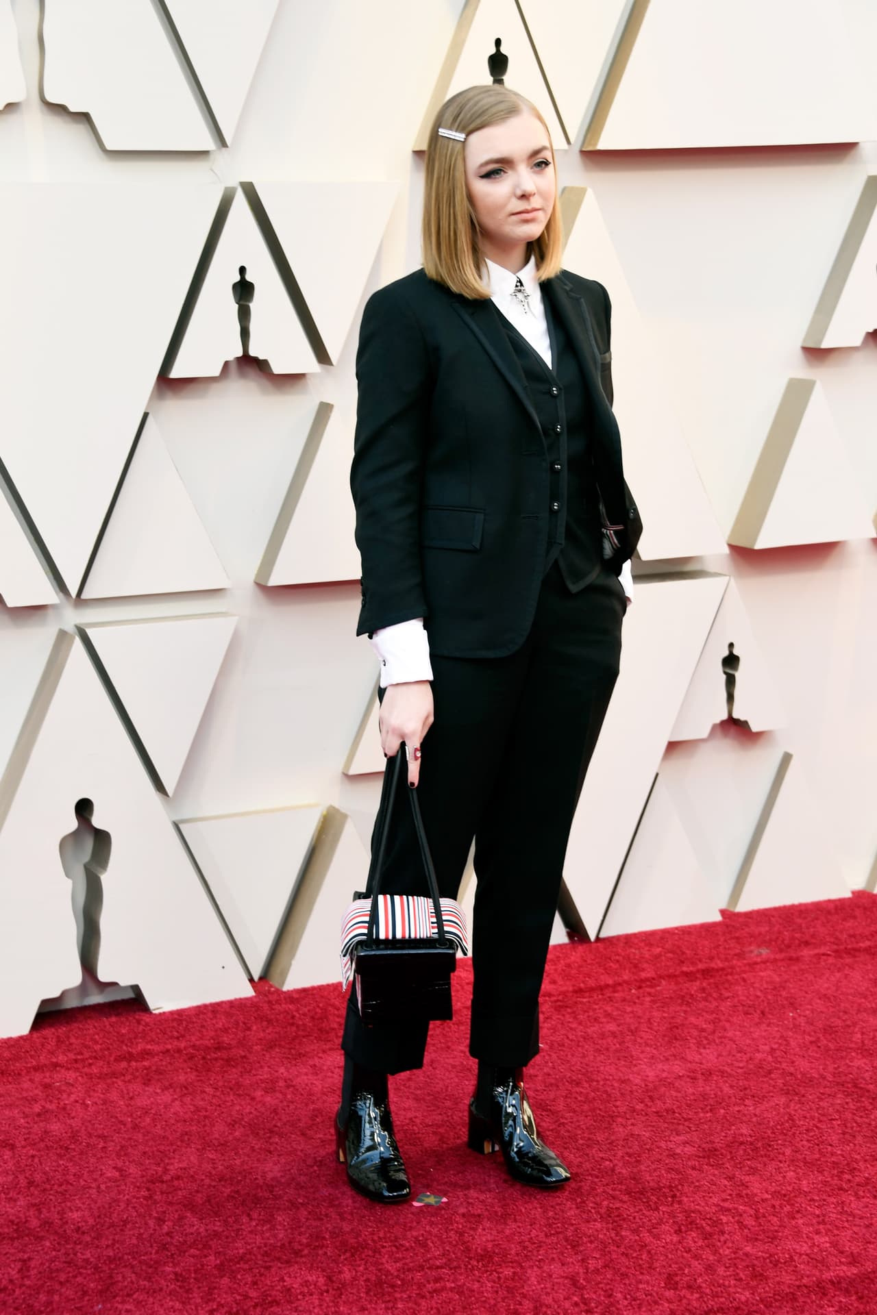 La pequeña Elsie Fisher, de solo 15 años, nos demostró que se puede asistir a esa edad a una alfombra, vestida impecable y sin necesidad de lucir mayor o parecer una princesa.