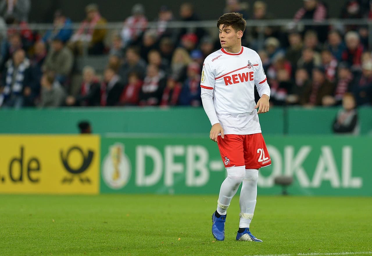 Jugar en Segunda División nunca es fácil, pero Jorge Meré decidió hacerlo con el F.C. Köln. Ahora que el equipo está en los primeros lugares, el español regresaría a su país para jugar con el Atlético de Madrid.