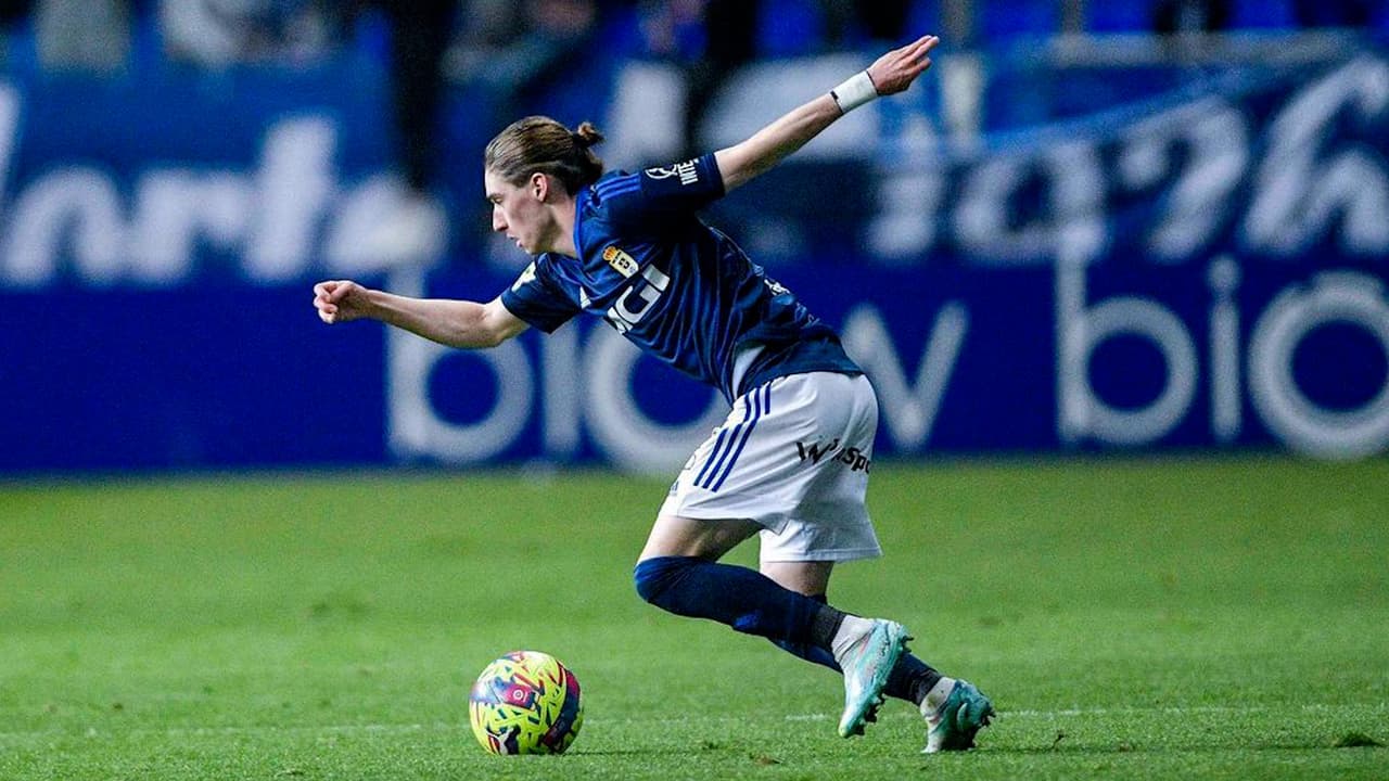 Marcelo Flores, único jugador del Real Oviedo sin minutos en 2023