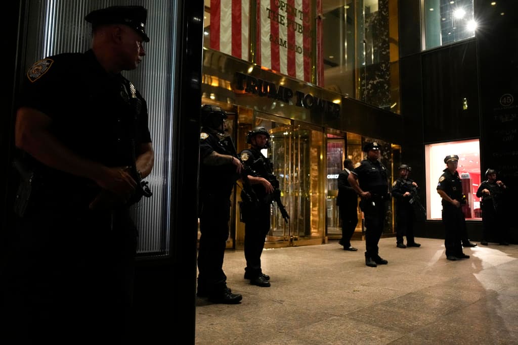 Especialmente en la Torre Trump, 40 Wall Street, Foley Square y el Ayuntamiento.