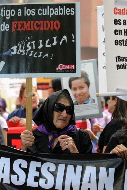 La violencia hacia las mujeres no sólo radica en la física, también la psicológica, argumentan defensores y especialistas.