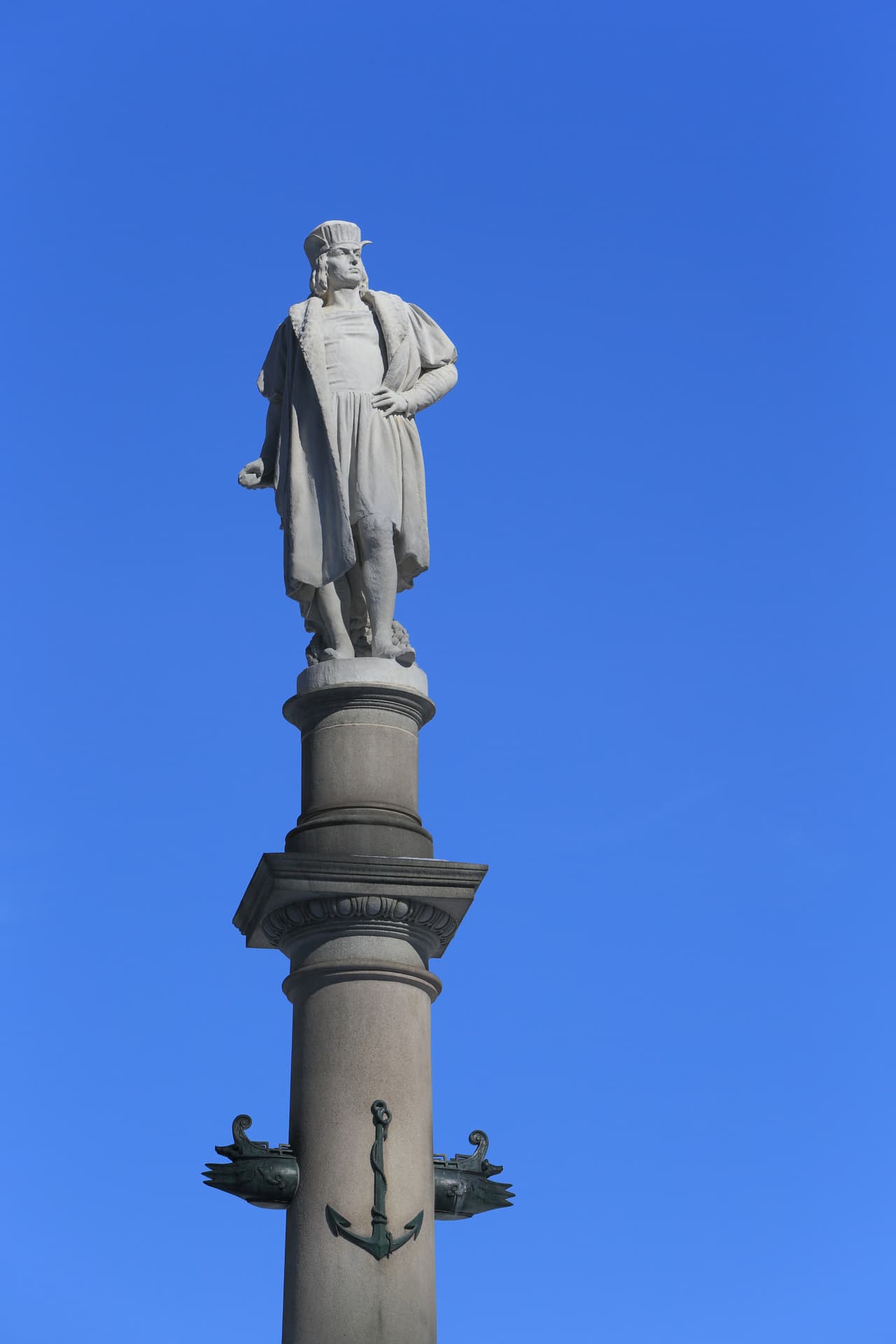 Otros de los monumentos a ser evaluados son la estatua del médico J. Marion Sims, quien es acusado de haber experimentado con esclavos y que está ubicada en el Parque Central.