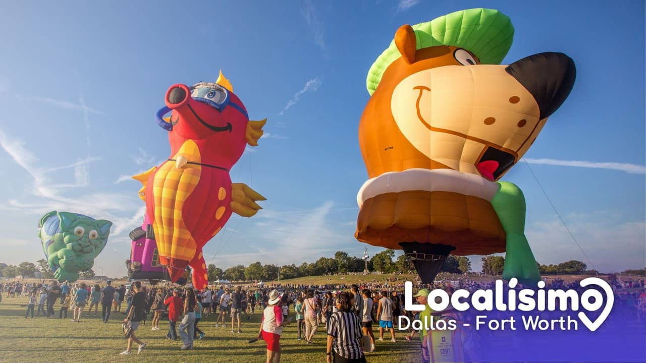 <b>Plano volverá a llenarse de colores con el Plano Balloon Festival 2025</b>, del 18 al 21 de septiembre en el Oak Point Park / Red Tail Pavilion. El evento es un clásico del norte de Texas:
<b> globos aerostáticos, conciertos, paracaidistas, zona infantil y un cierre con fuegos artificiales</b> que hacen vibrar hasta al más escéptico. 
<br>Pero para que 
<b>la experiencia sea un gran recuerdo familiar, aquí va la guía completa.</b>