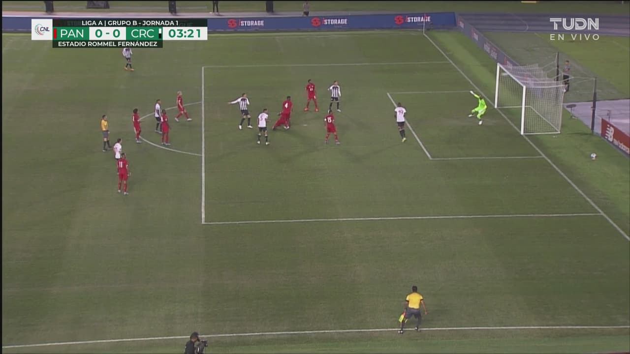 ¡Mece el larguero! Daniel Chacón estrella su disparo en el travesaño