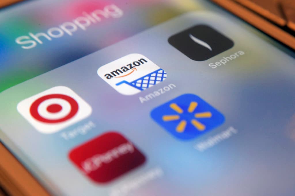 La tienda de cosméticos no ofreció la opción de autorización de venta de datos a sus clientes.