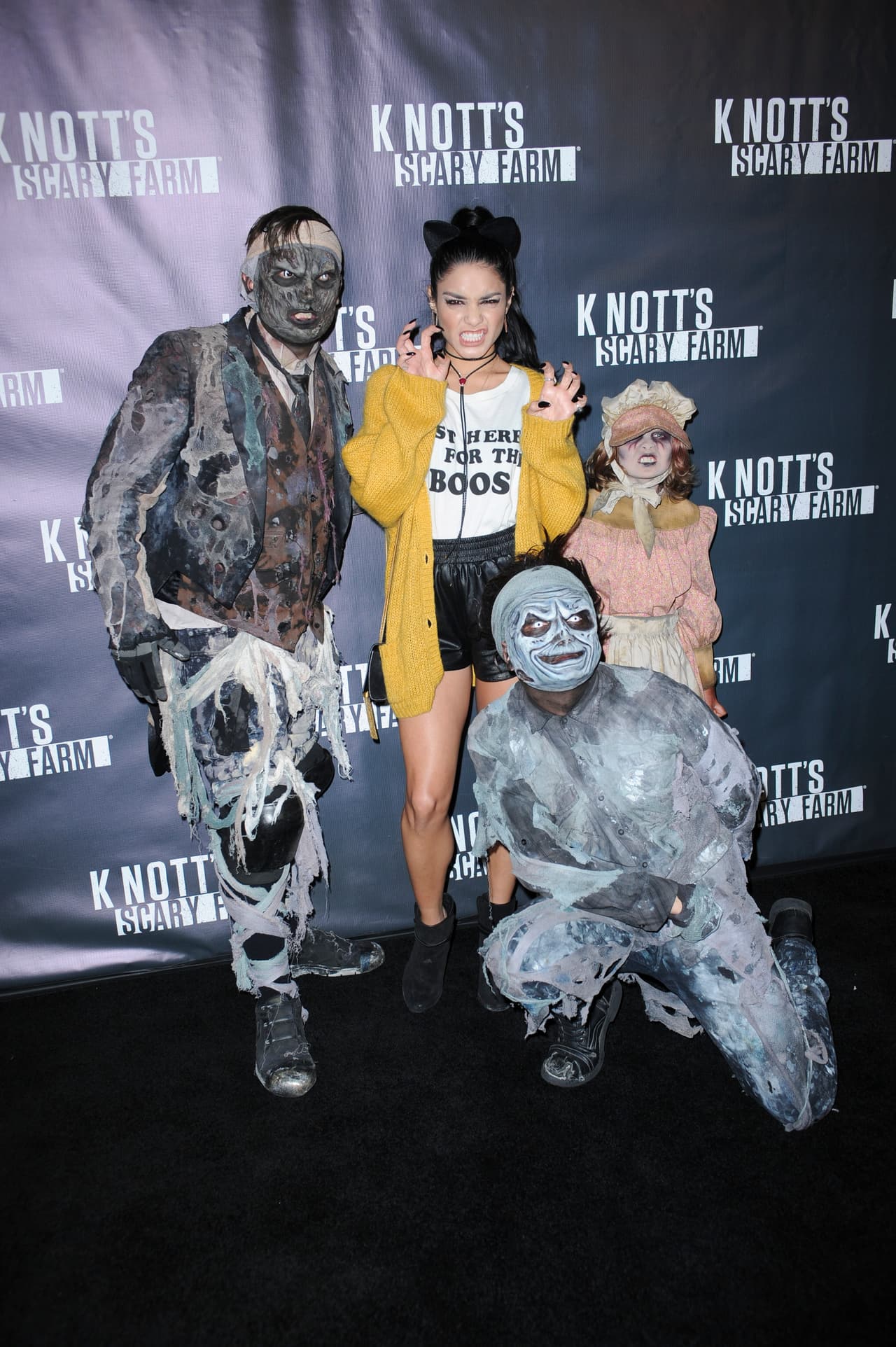 Vanessa se rodeó de unos monstruos con una apariencia muy aterradora.