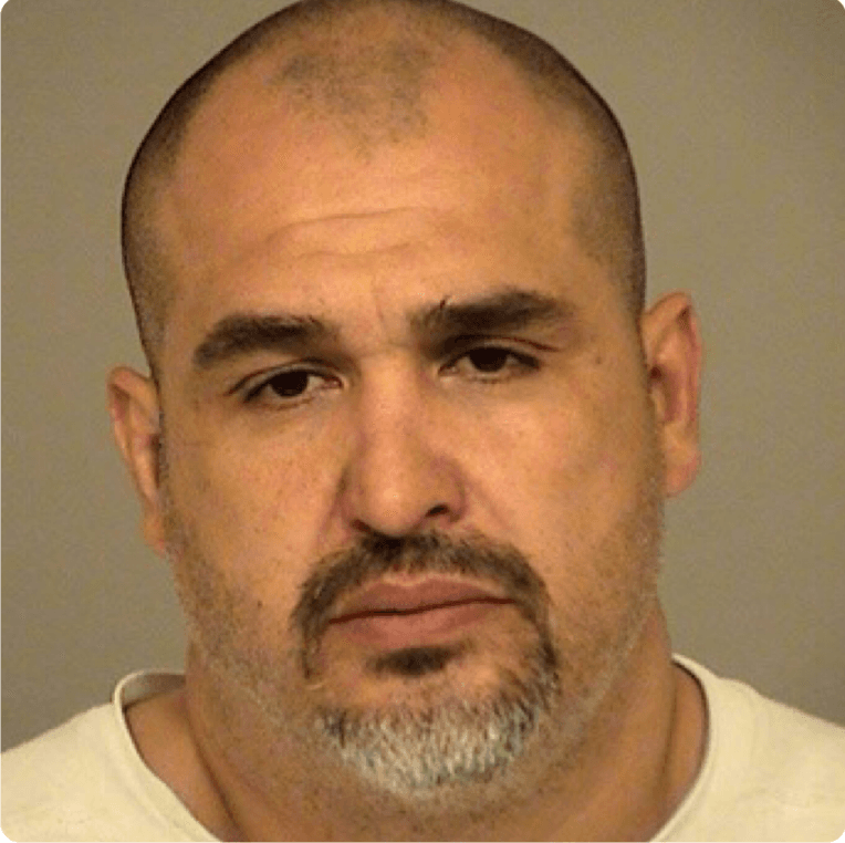 Gabriel Cárdenas de 45 años, con cargos de conspiración, posesión para la venta de una sustancia controlada y participación en una pandilla criminal.