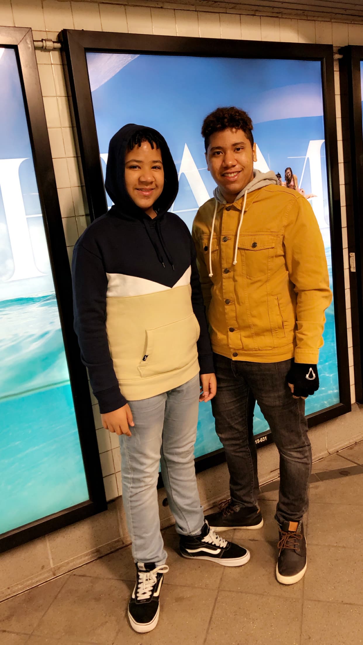 <b>Julio y César Salcedo son los ganadores del primer lugar</b> del Reto Vota Conmigo. Son del Bronx, Nueva York, tienen 21 años de edad, y para su video se inspiraron en el noticiero de Univision 41. Usaron cada una de las letras de la palabra VOTE y explicaron a los jóvenes la importancia de participar en las elecciones para tener oportunidades y estar representados. “El voto juvenil es super importante porque tenemos el poder en nuestras manos para hacer un mundo mejor”, comentó César en Edición Parental.