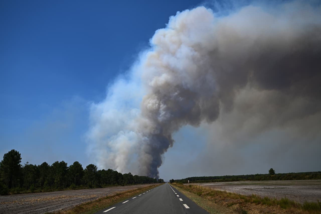 Los servicios de emergencia continúan con los operativos de vigilancia y piden a la población seguir las recomendaciones oficiales, evitar zonas de riesgo y mantenerse informada ante posibles nuevas evacuaciones. 
<br>