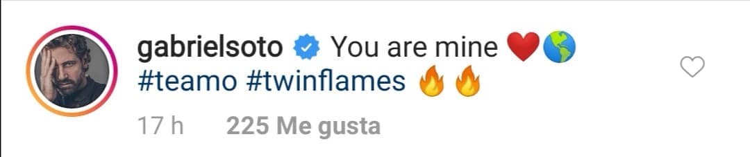 "
<b>Tú eres mía</b>", le respondió amorosamente el actor en la imagen.