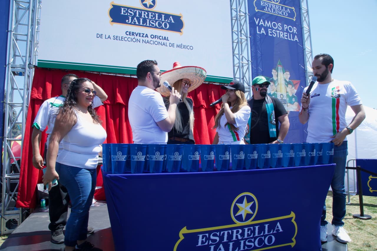 Hasta una mujer americana se animó a participar, a pesar de no hablar español.