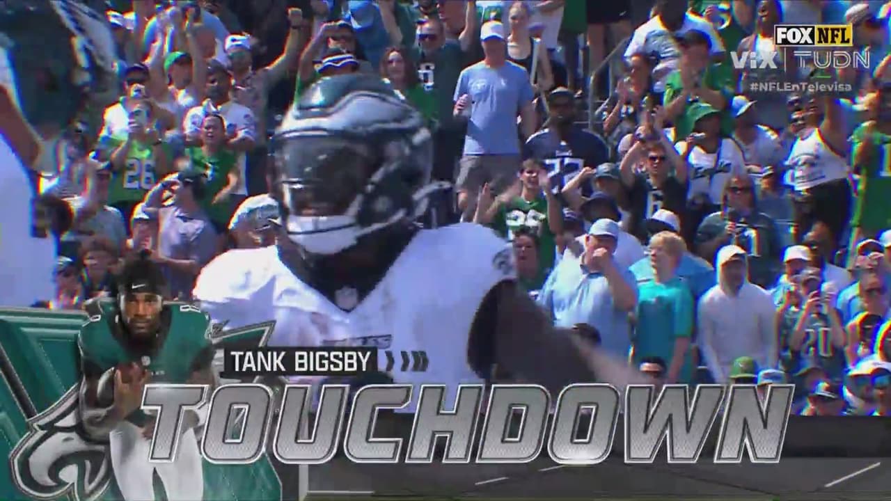 Tank Bigsby consigue su touchdown para el empate de Eagles a Titans