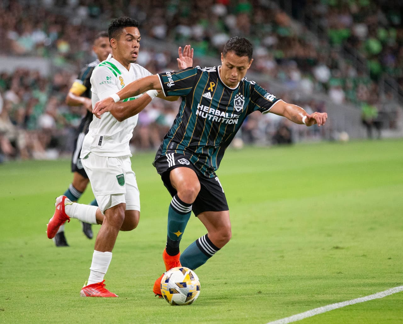 Sobre el terreno de juego, Austin tuvo una victoria 2-0 ante el cuadro californiano.
<br>