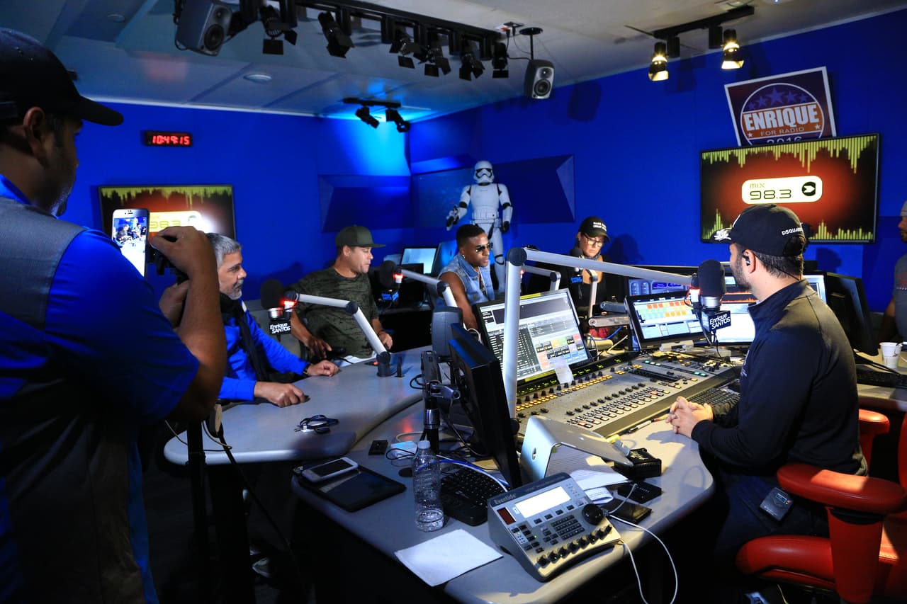 Después de 7 años ausentes de los escenerios, Los Orishas regresan a presentarse en Miami, pero primero no podía faltar una visita al Enrique Santos Show.