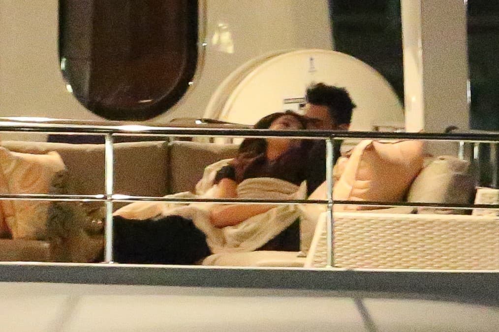 Selena Gomez y The Weeknd tuvieron una noche romántica en un yate para celebrar el Día de San Valentín.