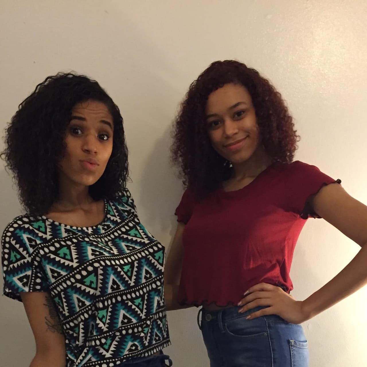 Ella tiene un tatuaje que dice "Kamdyn" en su brazo derecho, escribió su hermana.